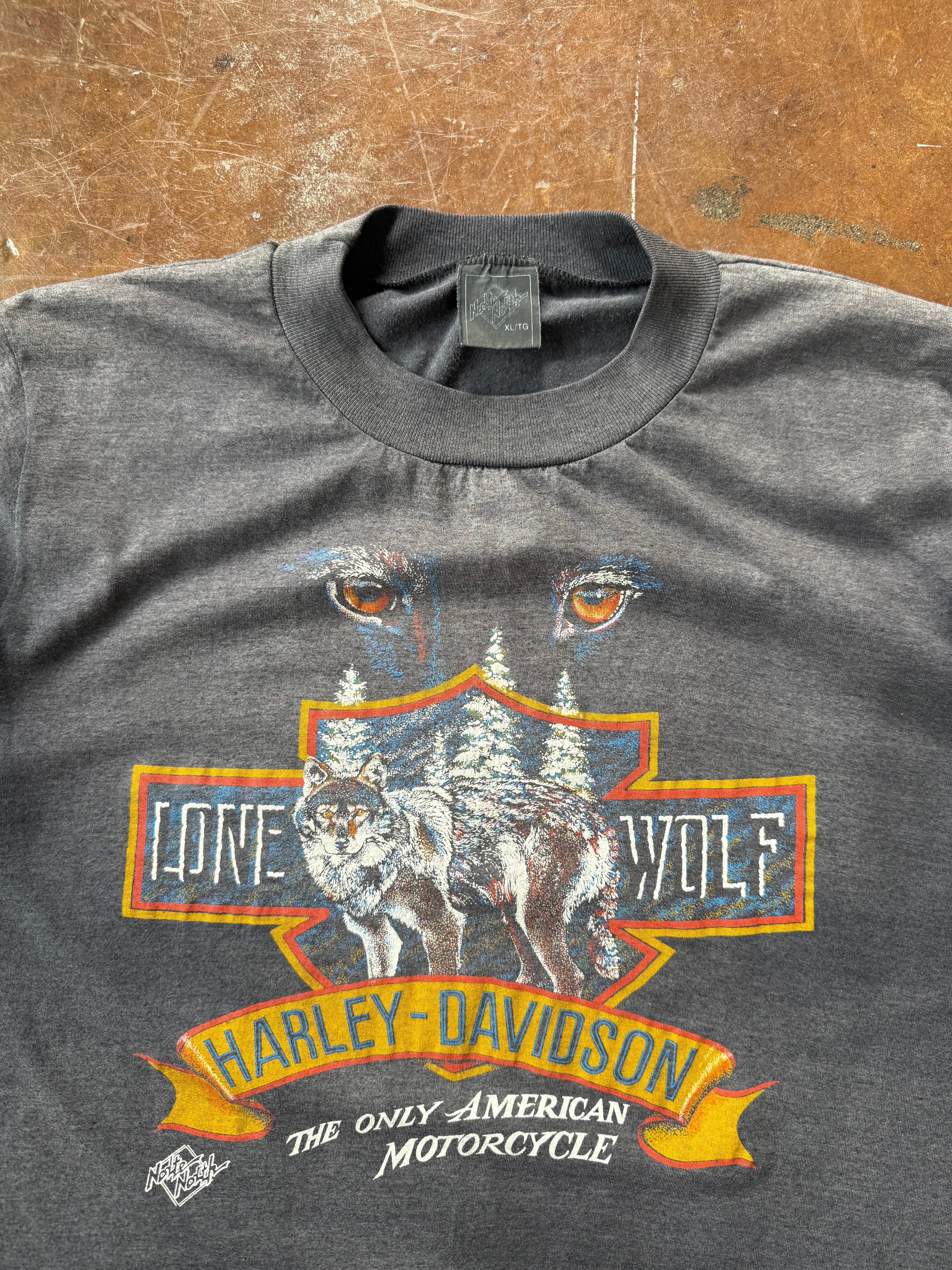 90s Harley Davidson "lone wolf" canada biker shirt (XL)