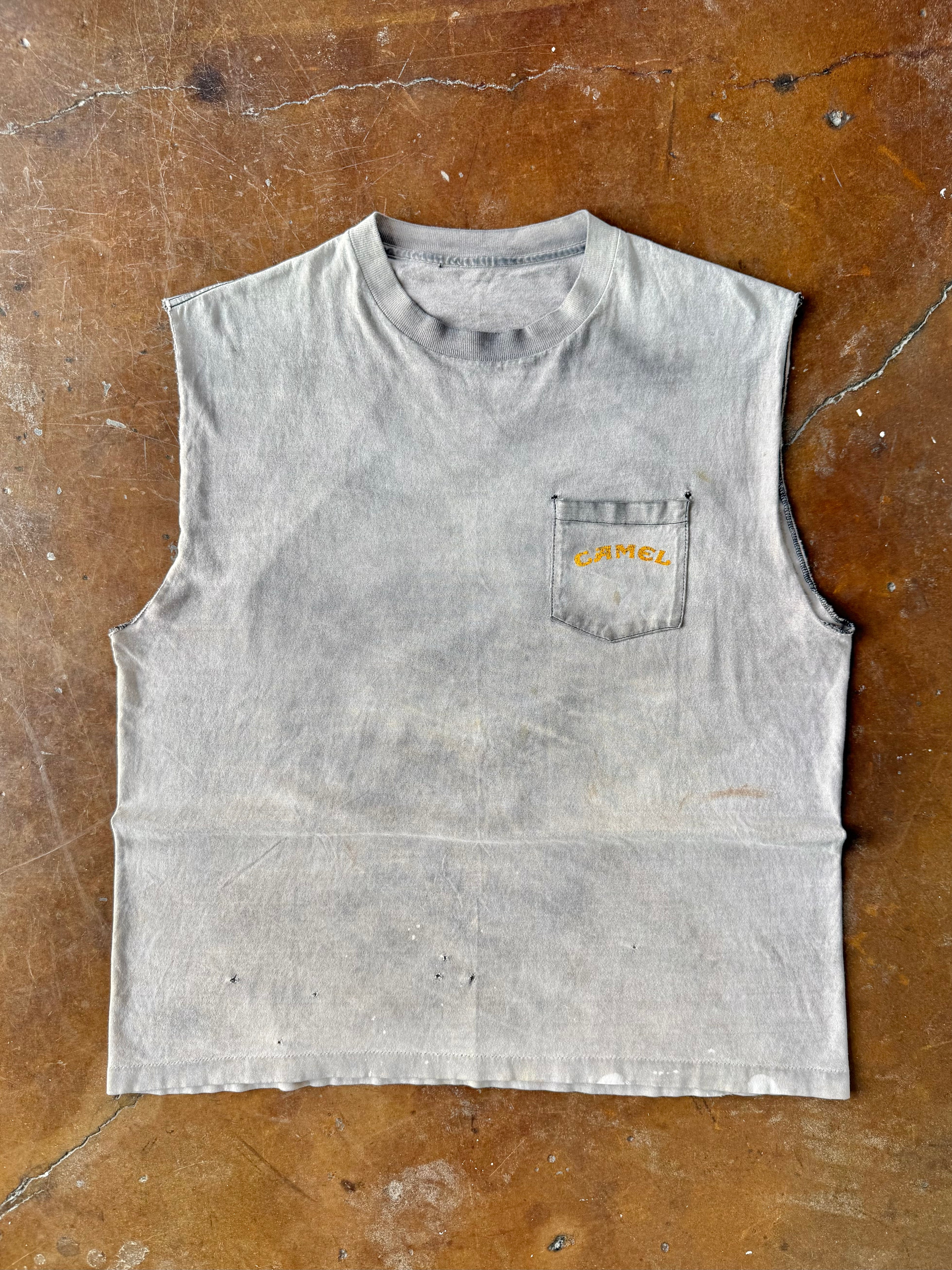 90s deep faded Camel biker "born to be smooth" pocket cut-off shirt (XL)