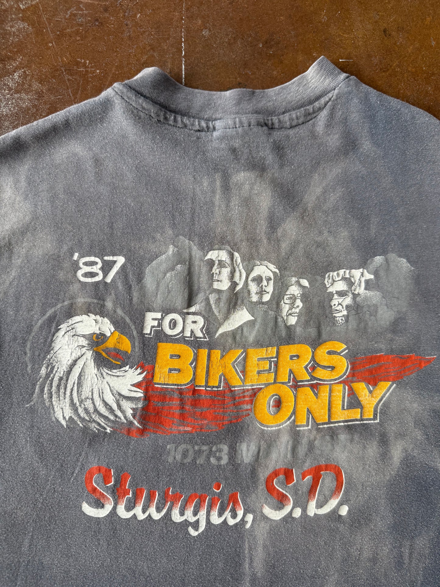 1987 faded Harley Davidson Sturgis "bikers mountain" shirt (LARGE)