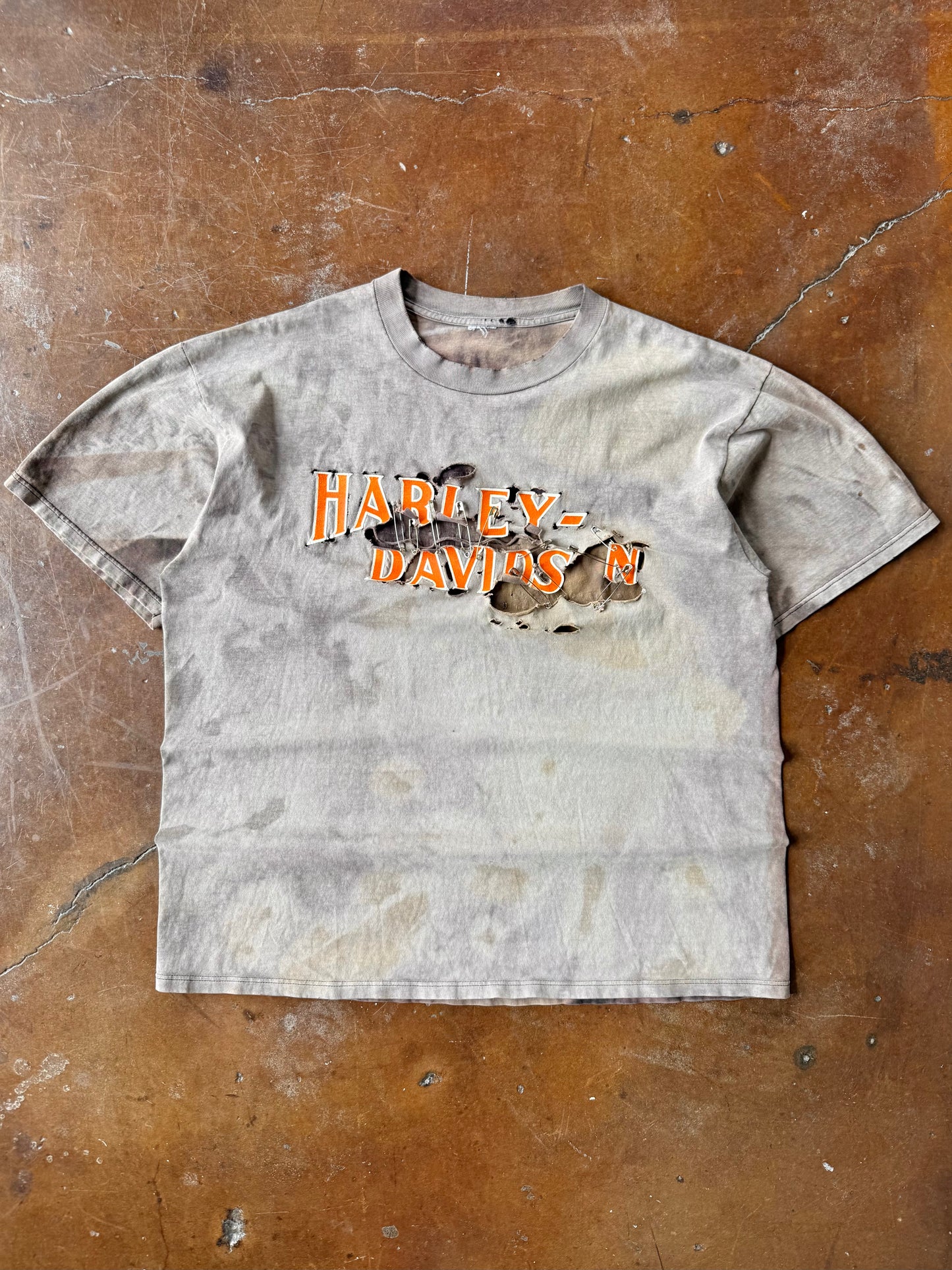 90s heavily faded & distressed Harley Davidson "spellout logo" shirt (XL)