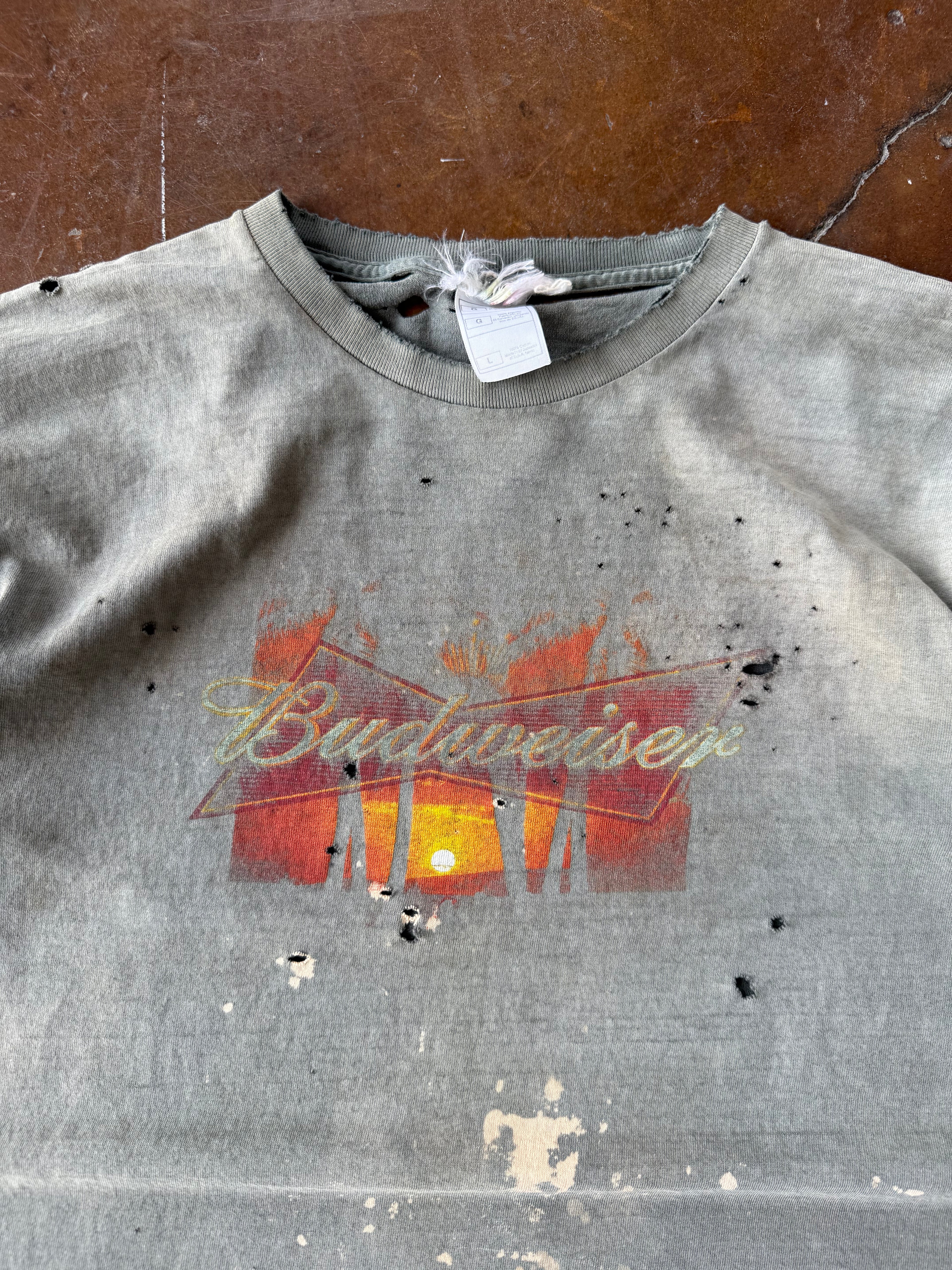 2000s faded & distressed Budweiser logo beer shirt (LARGE)