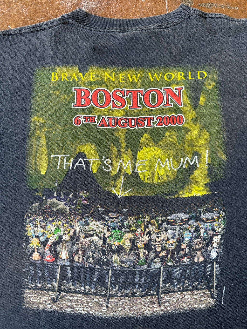 2000 Iron Maiden "brave new world" band shirt (XL)