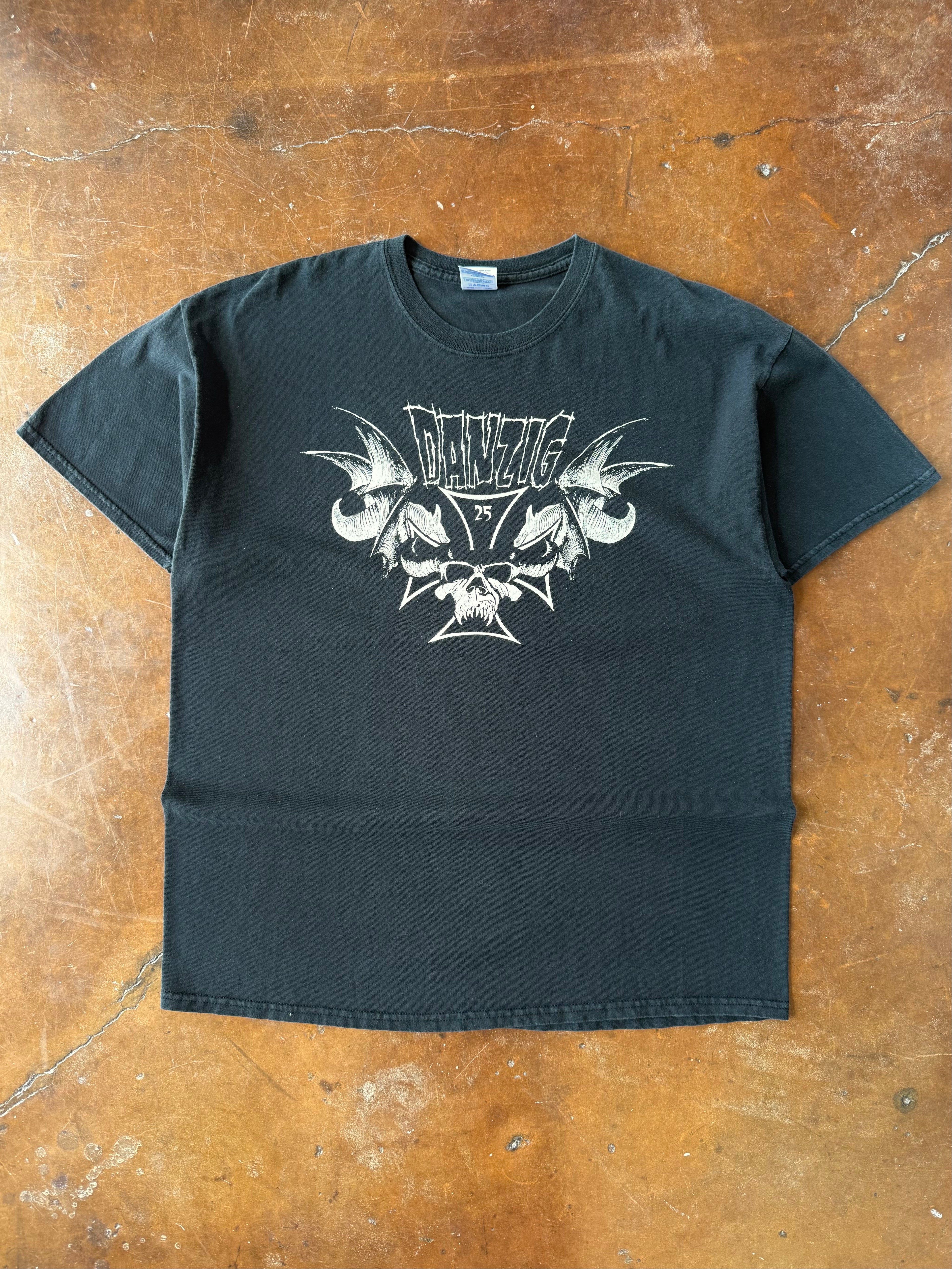 2013 Danzig "25 years anniversary" band shirt (XL)