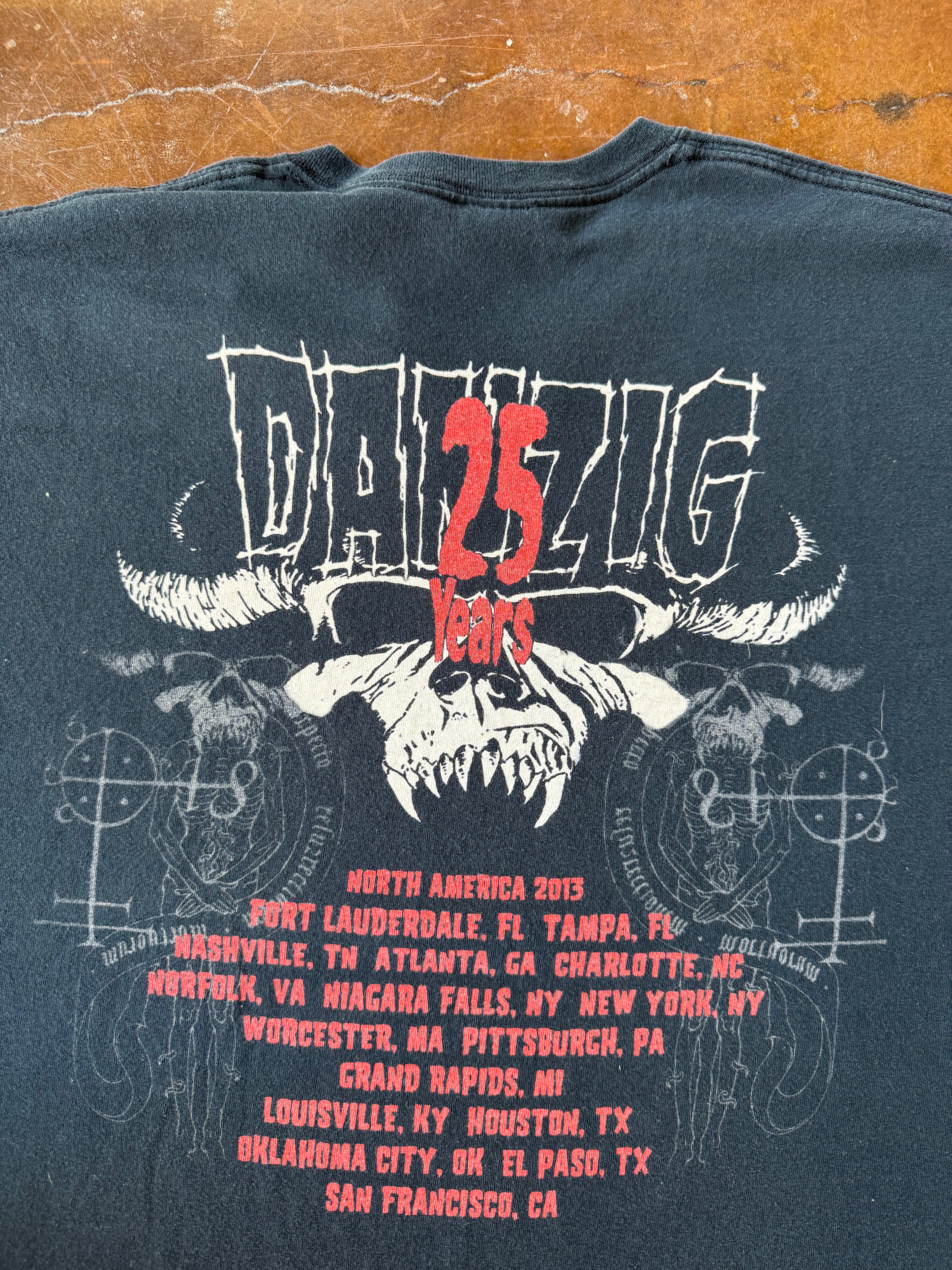 2013 Danzig "25 years anniversary" band shirt (XL)