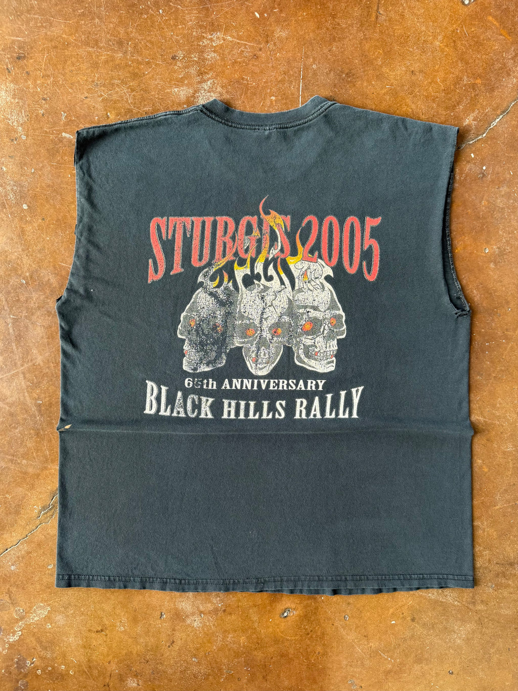 2005 Sturgis Skull Black Hills Rally cut-off biker shirt (XL)