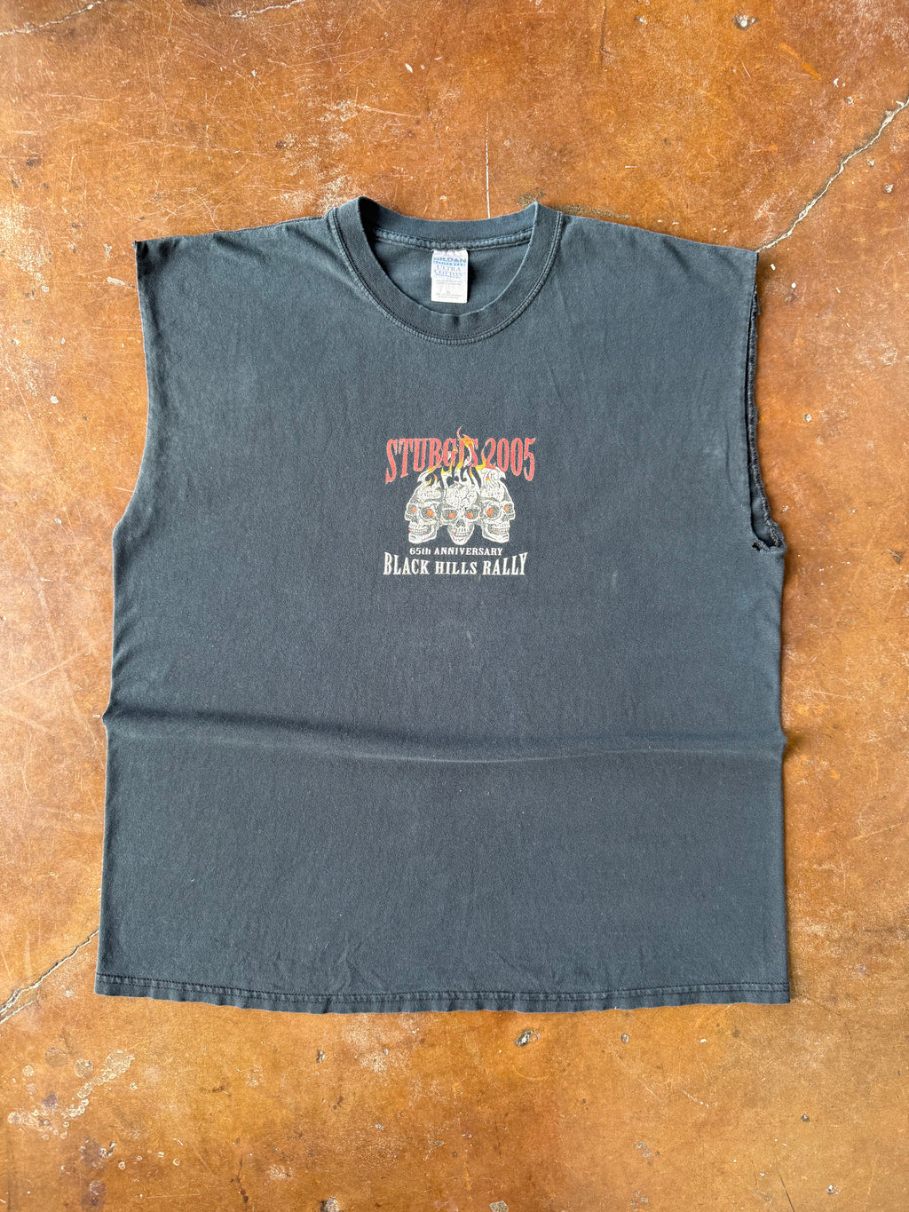 2005 Sturgis Skull Black Hills Rally cut-off biker shirt (XL)