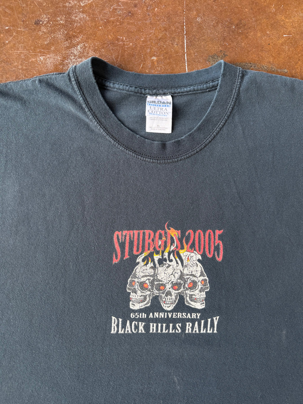 2005 Sturgis Skull Black Hills Rally cut-off biker shirt (XL)
