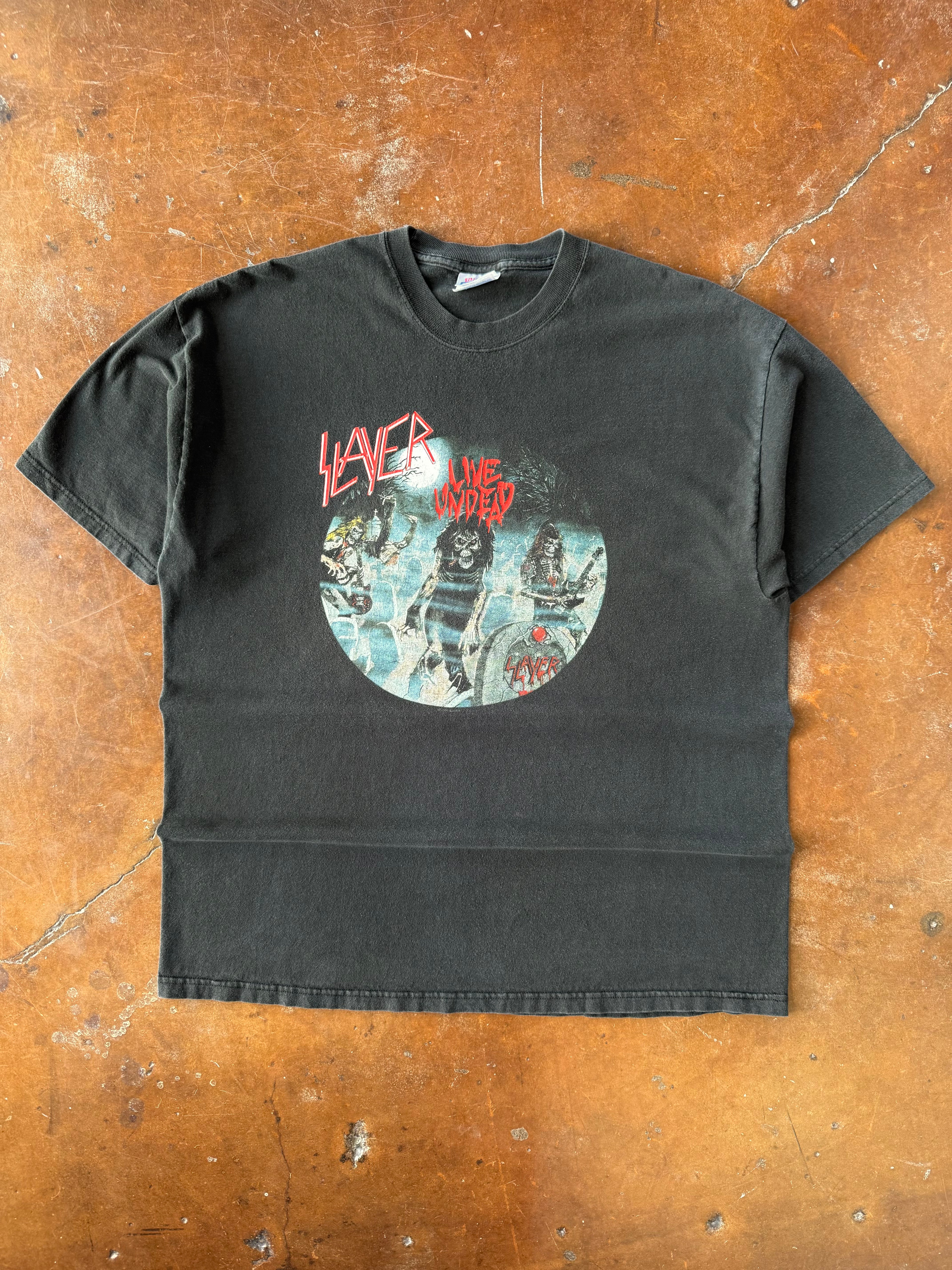 2004 Slayer "live undead" band shirt (XL)