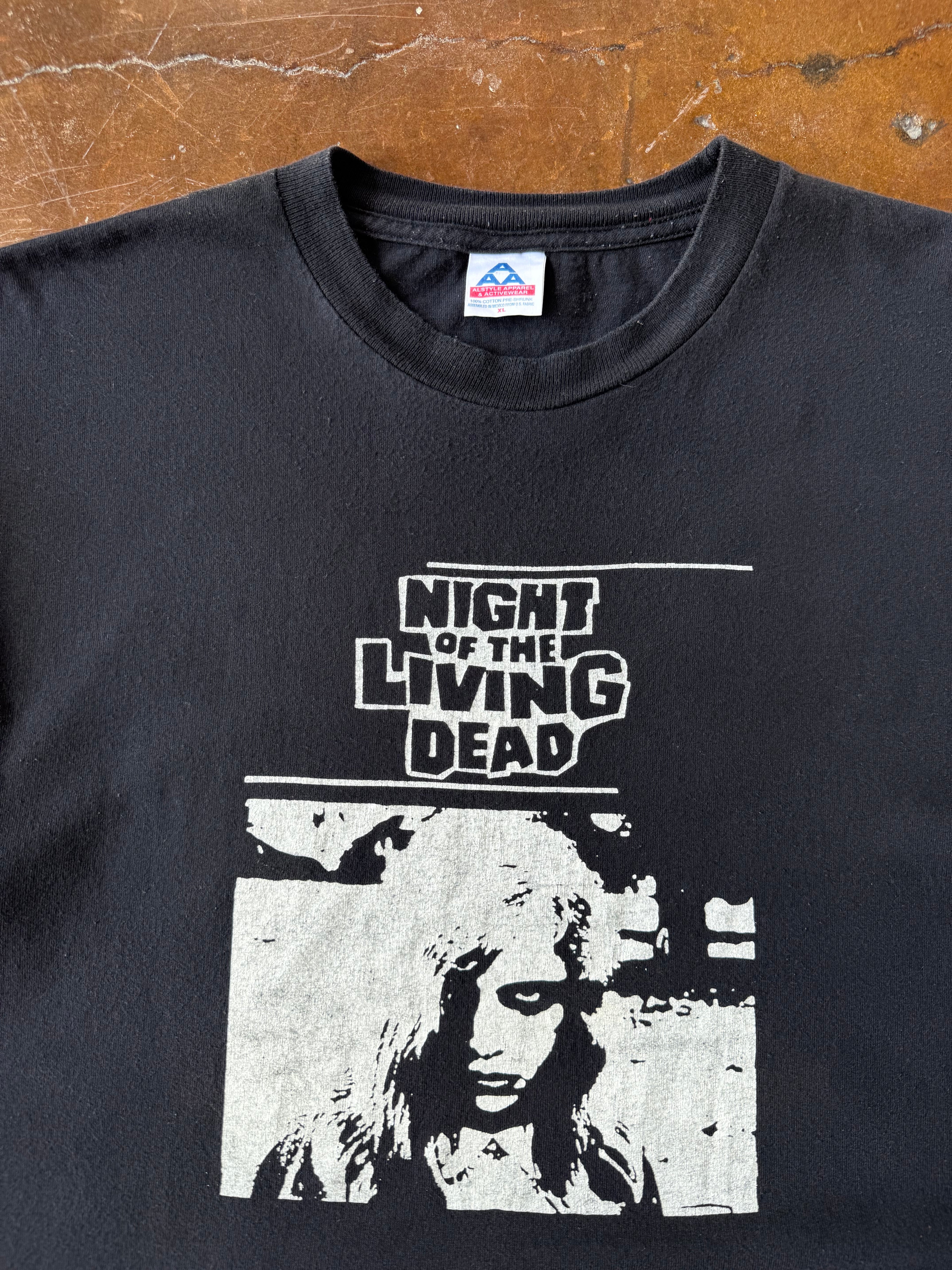 2000s Night of the Living Dead shirt (XL)