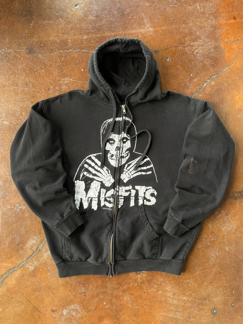 2000s Misfits "twisted dream" zip-up hoodie (LARGE)