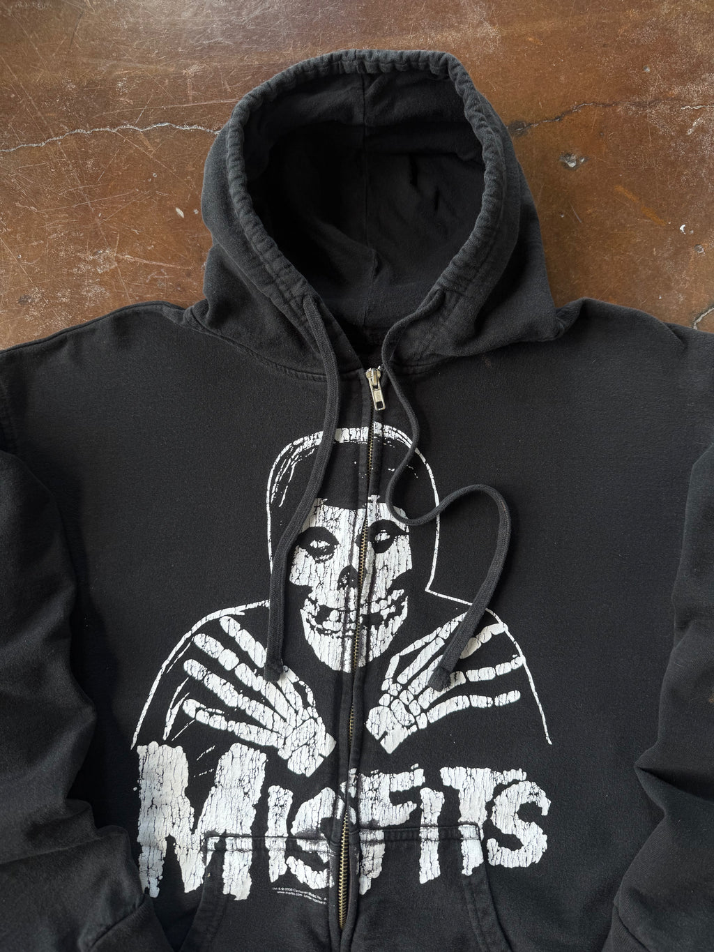 2000s Misfits "twisted dream" zip-up hoodie (LARGE)