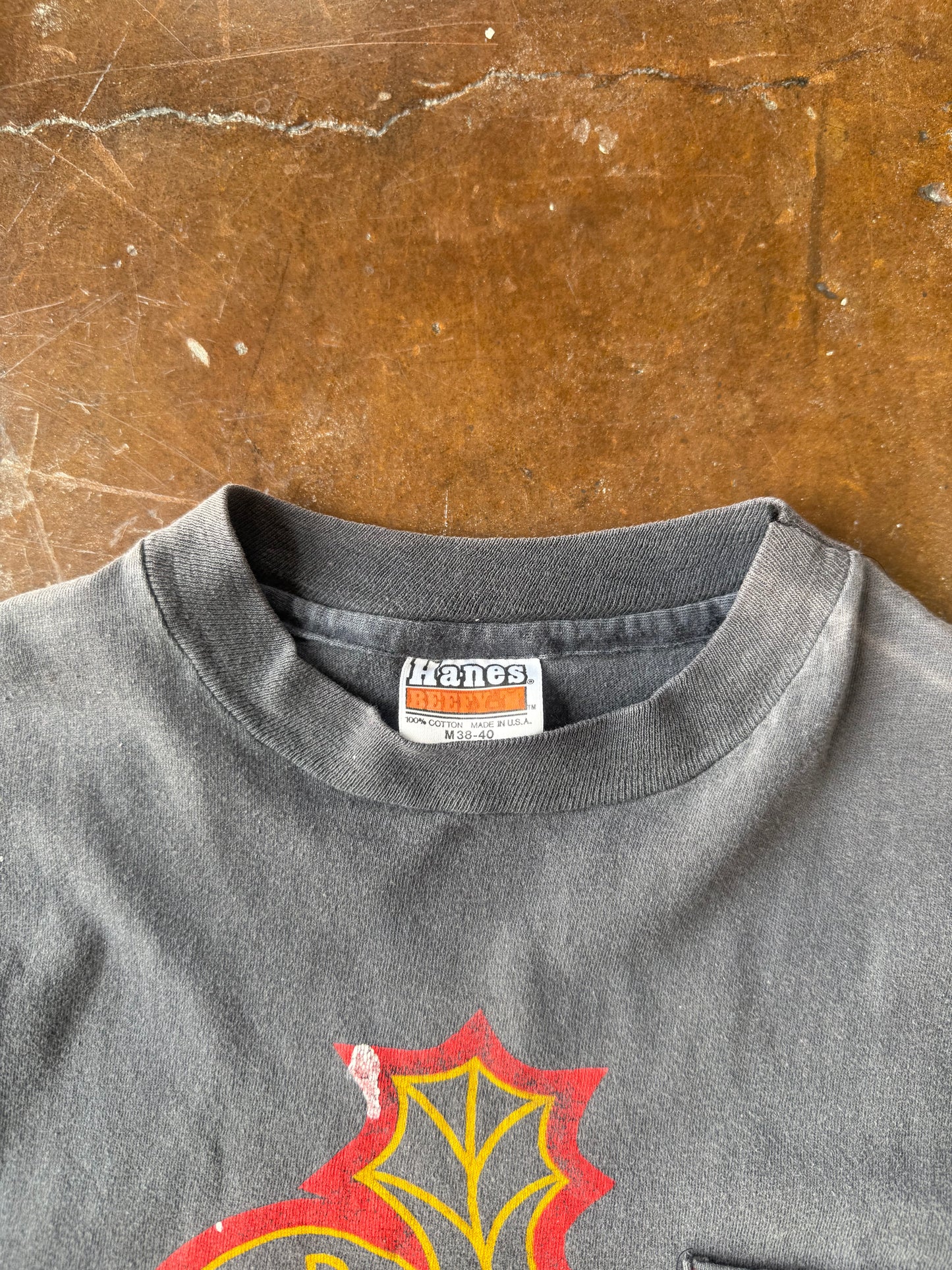80s faded Harley Davidson "red/gold emblem" biker shirt (MEDIUM)