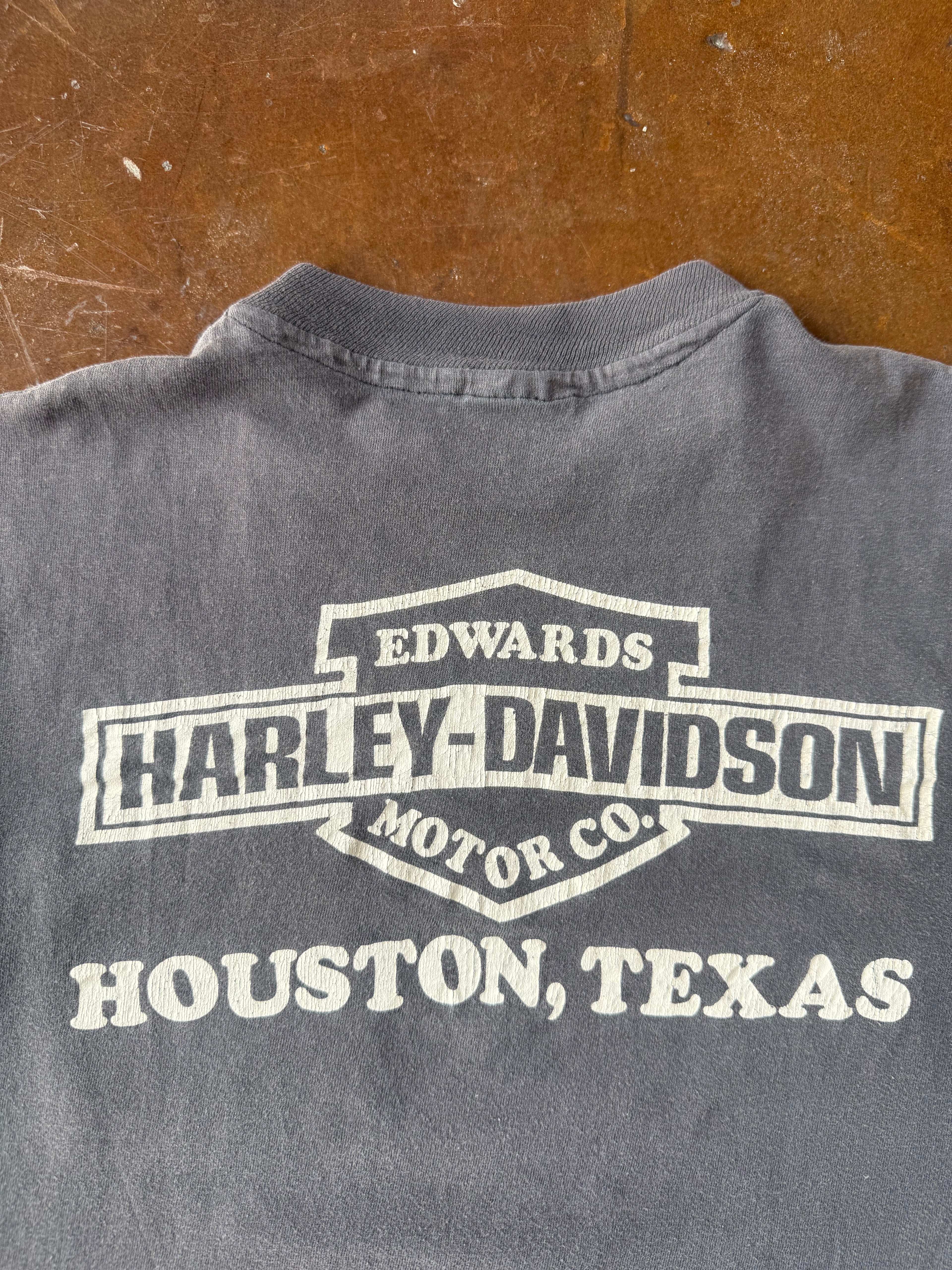 80s faded Harley Davidson "red/gold emblem" biker shirt (MEDIUM)