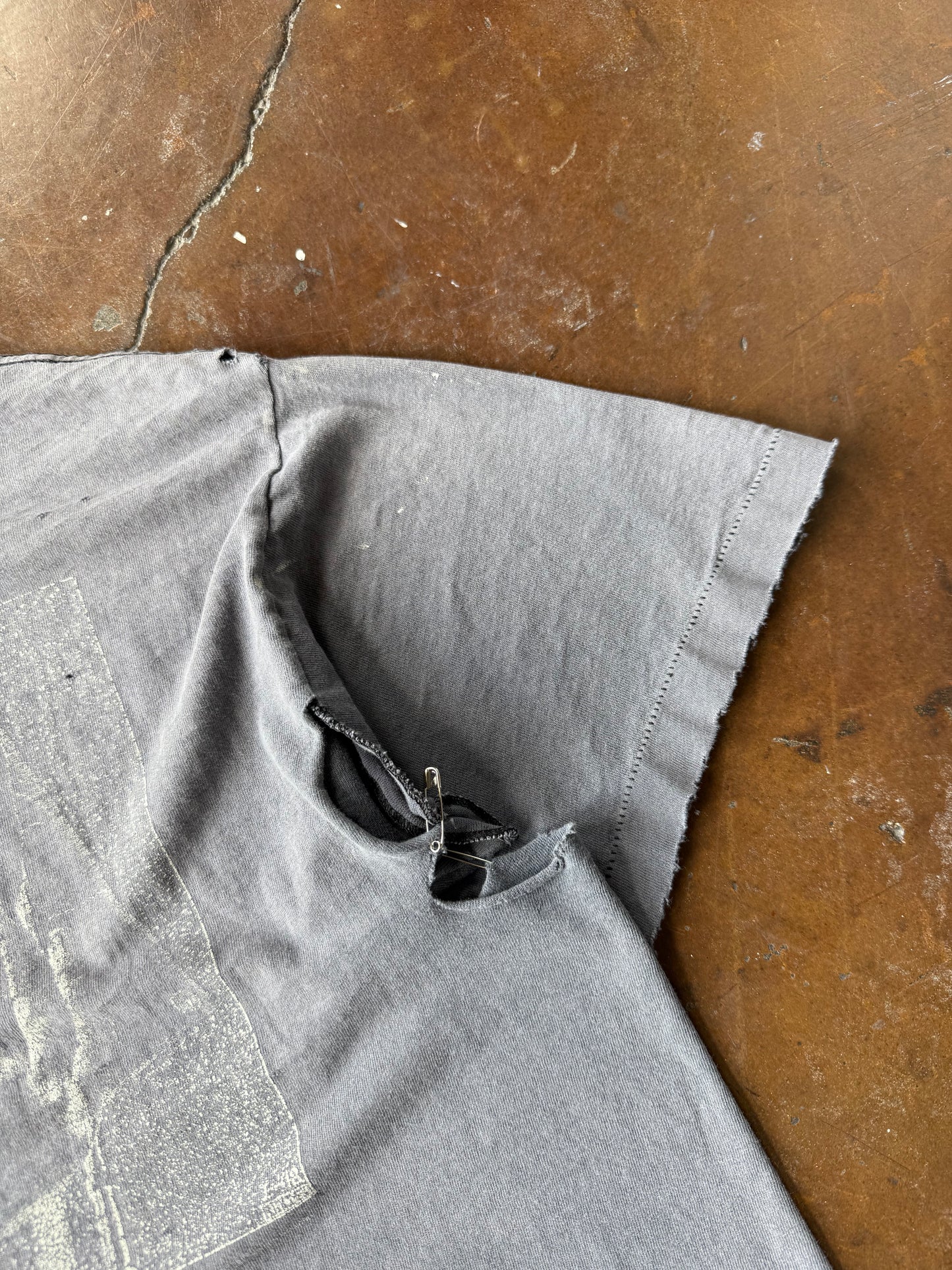 90s faded & distressed MC Escher "drawing hands" art shirt (LARGE)