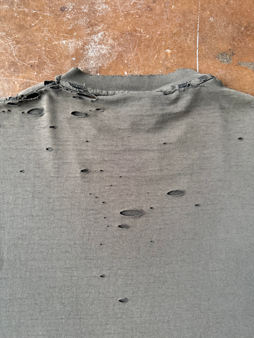 90s faded & distressed Nirvana "incesticide" band shirt (XL)