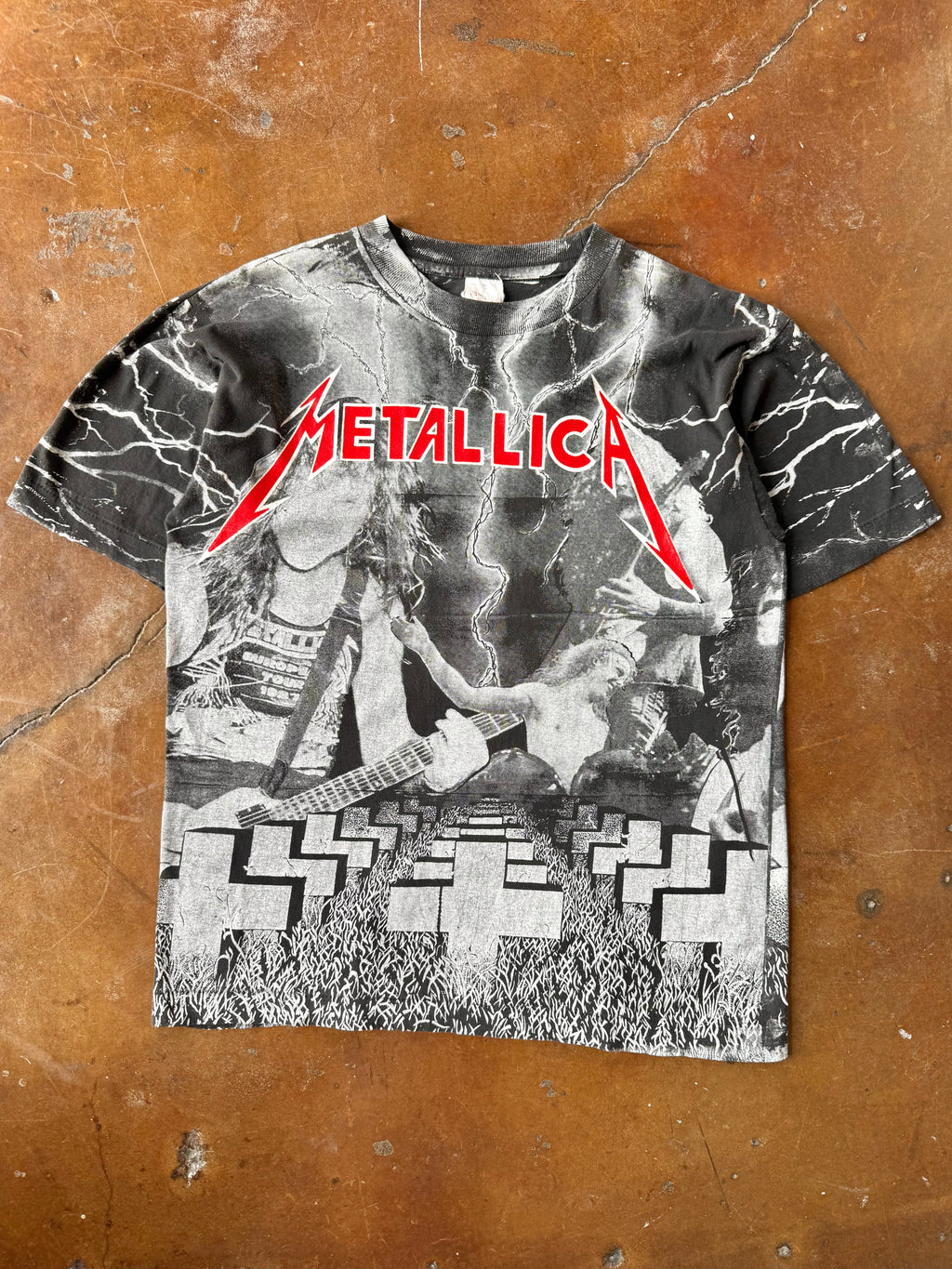1987 Metallica europe tour band shirt (LARGE)