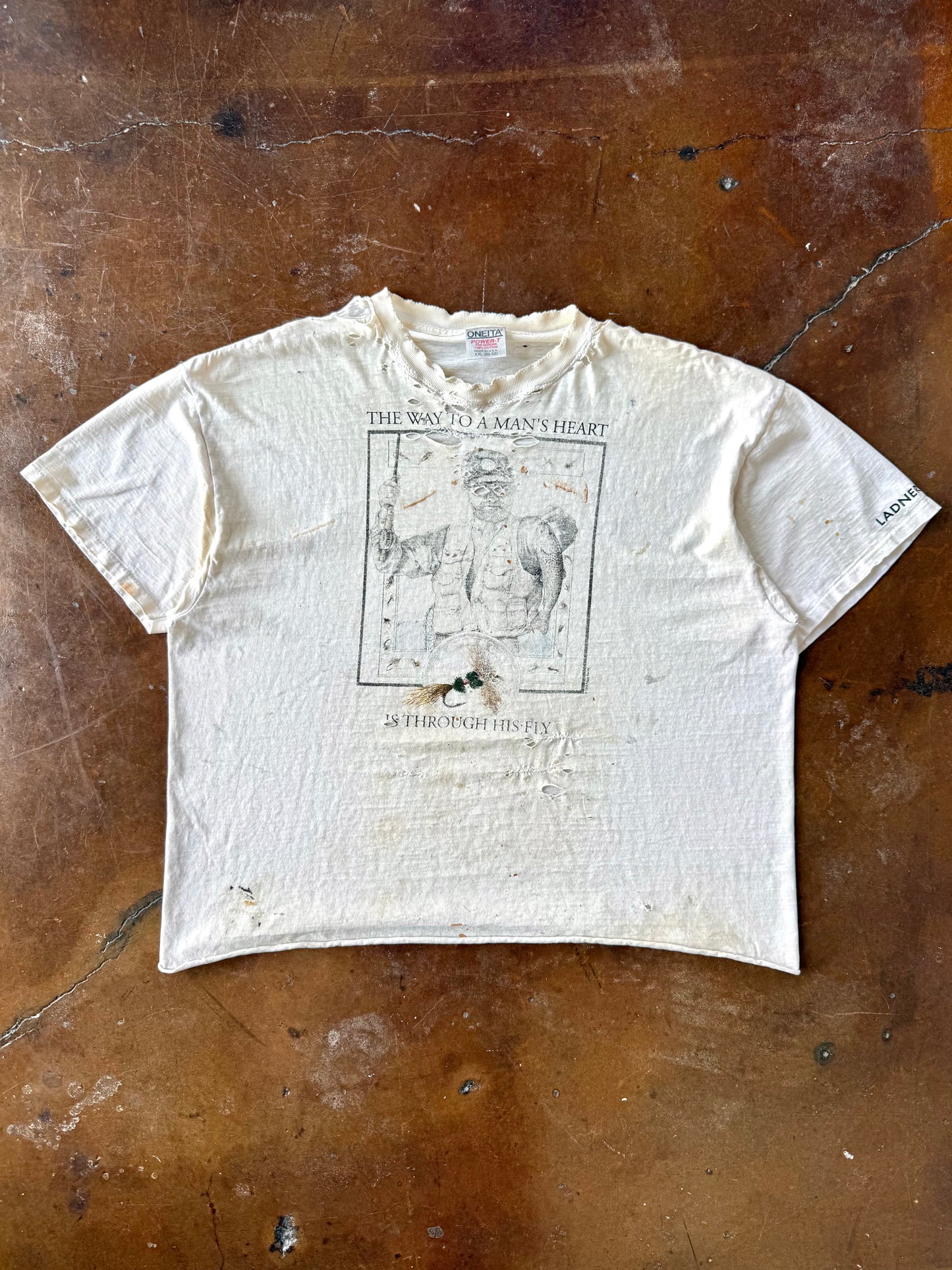 90s distressed Fisherman parody shirt (XXL)
