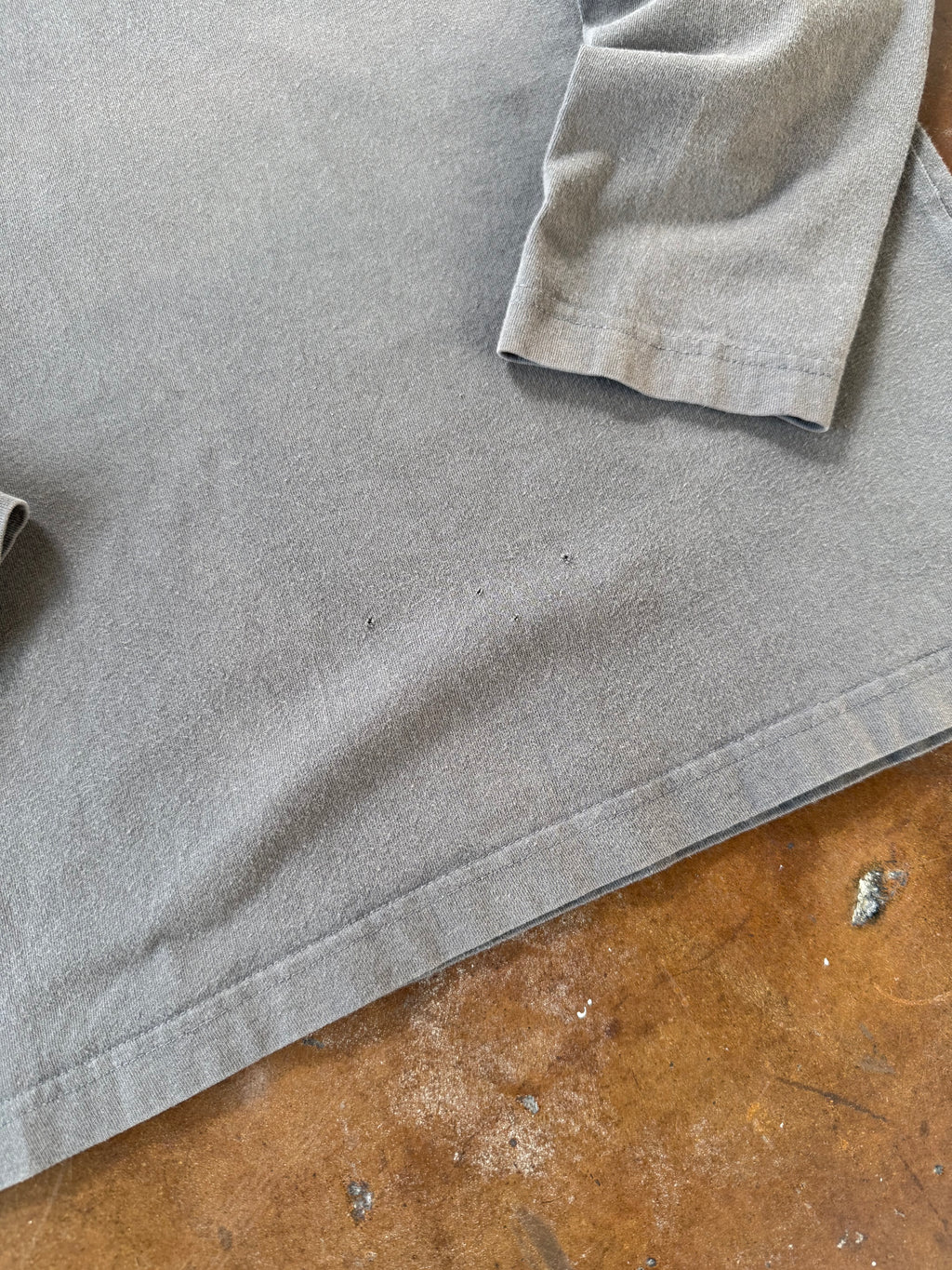 2000s Oakley henley longsleeve shirt (MEDIUM)