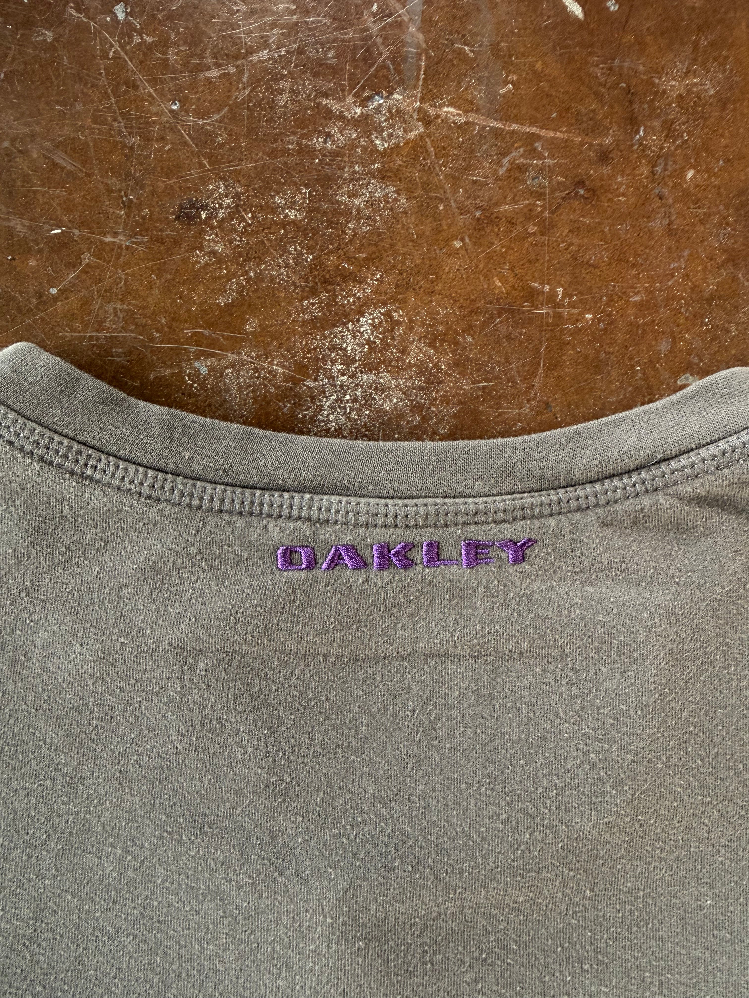 2000s Oakley henley longsleeve shirt (MEDIUM)