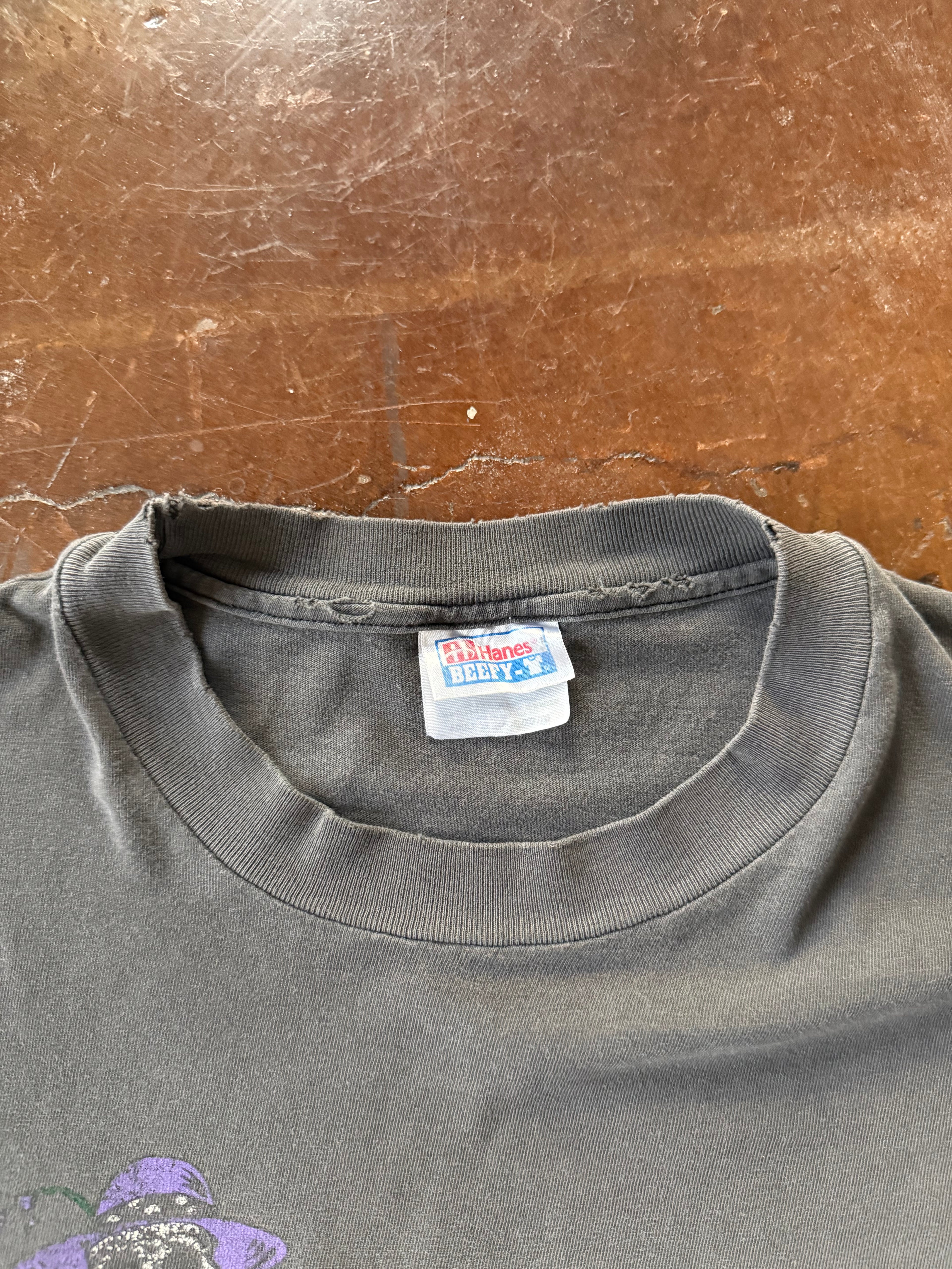 90s faded Skeleton "waiting for the perfect man" shirt (XL)