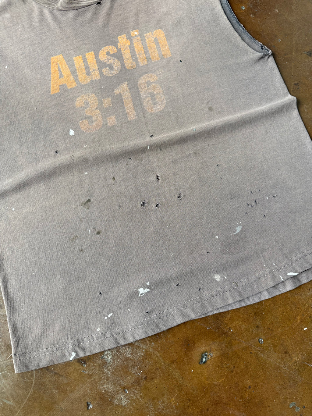 90s faded & distressed WWE Stone Cold Steve Austin "brewery" cut-off shirt (LARGE)