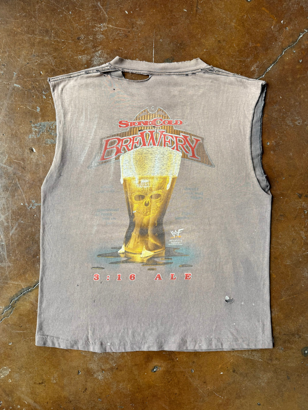 90s faded & distressed WWE Stone Cold Steve Austin "brewery" cut-off shirt (LARGE)
