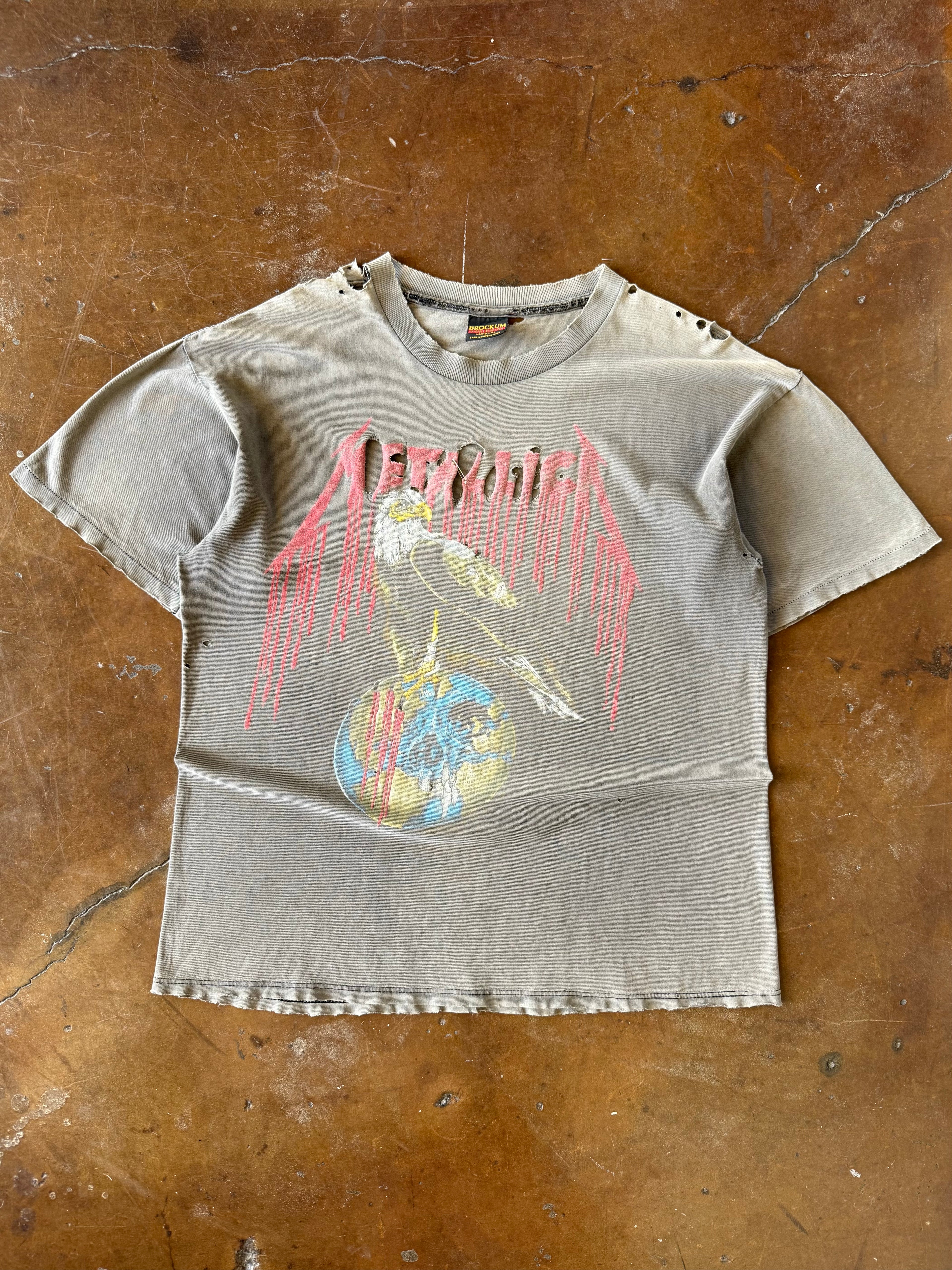90s faded & distressed Metallica "world eagle" band shirt (LARGE)