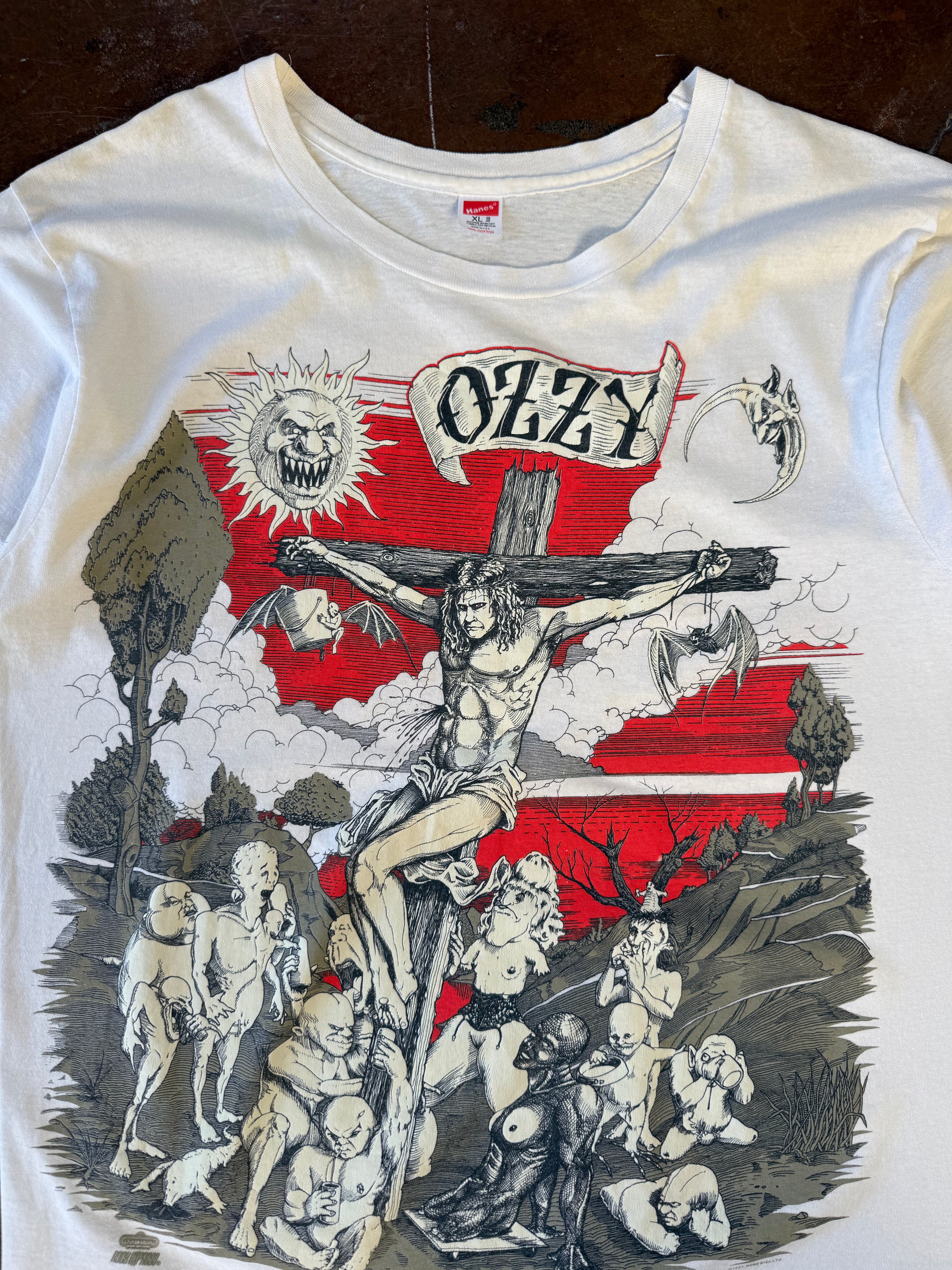 1991 Ozzy Osbourne "crucifixion" band shirt (XL)