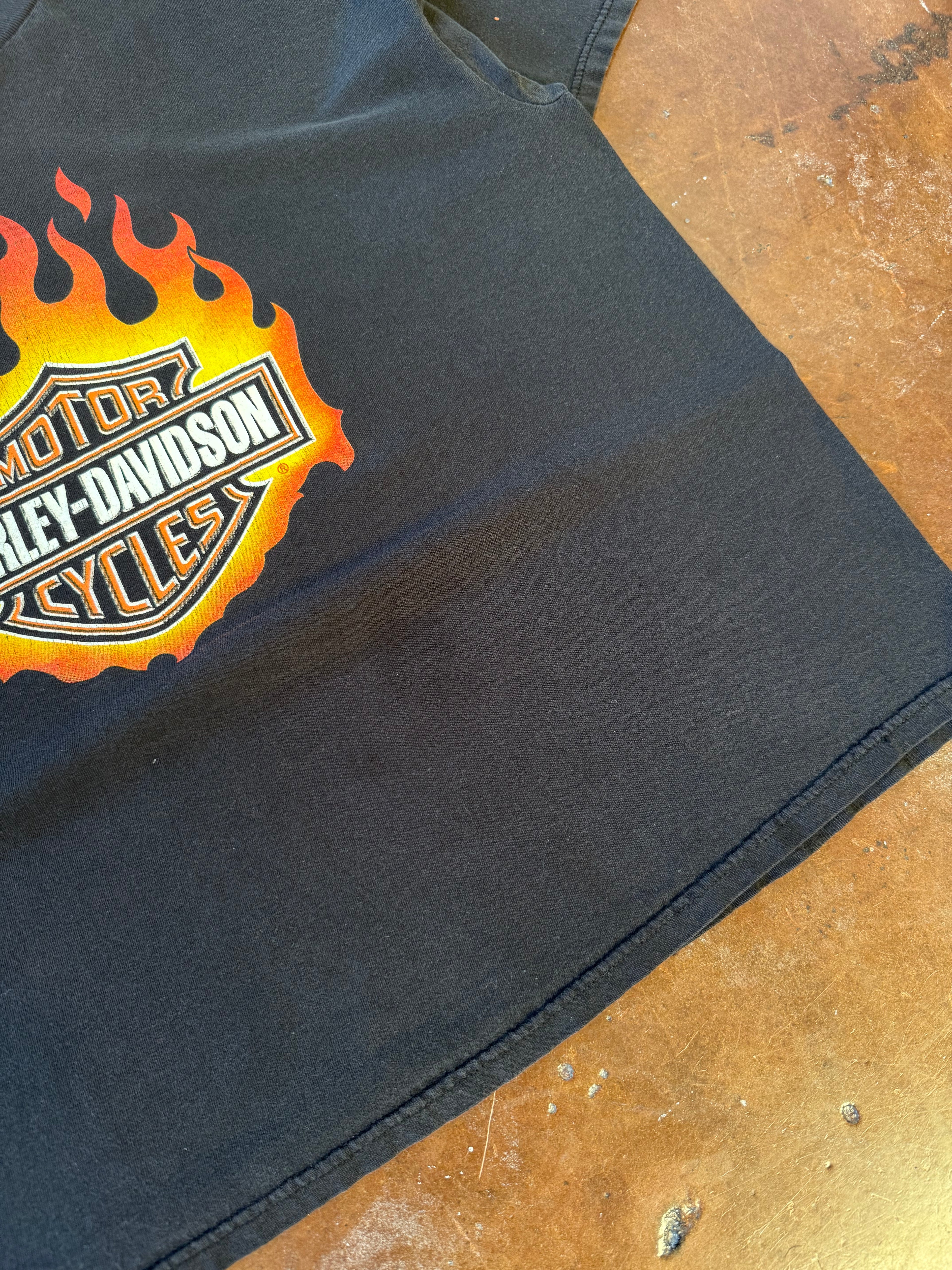 90s Harley Davidson "flame logo" biker shirt (XL)