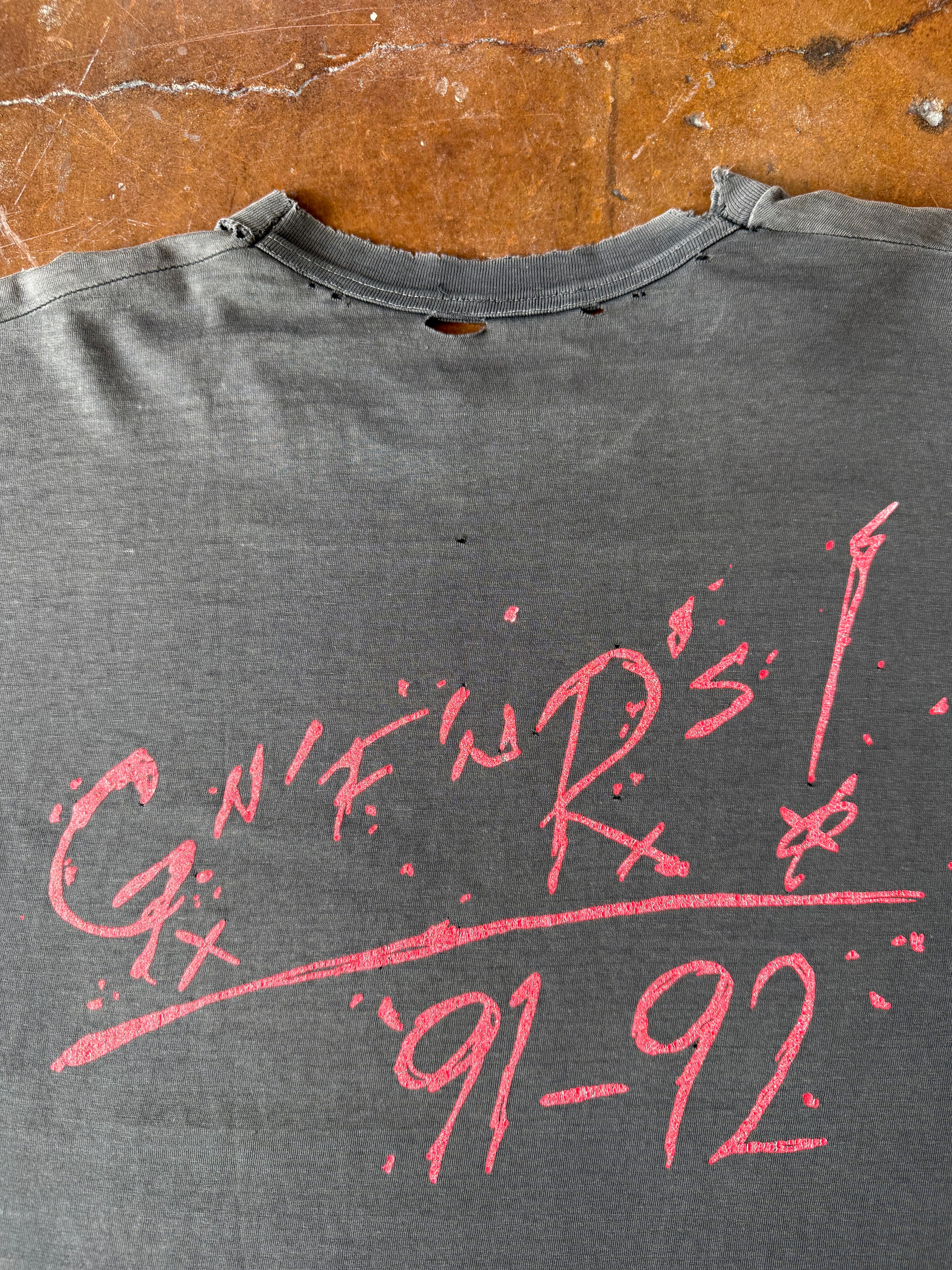 1992 lightly faded & distressed Guns N' Roses "use your illusion" band shirt (XL)
