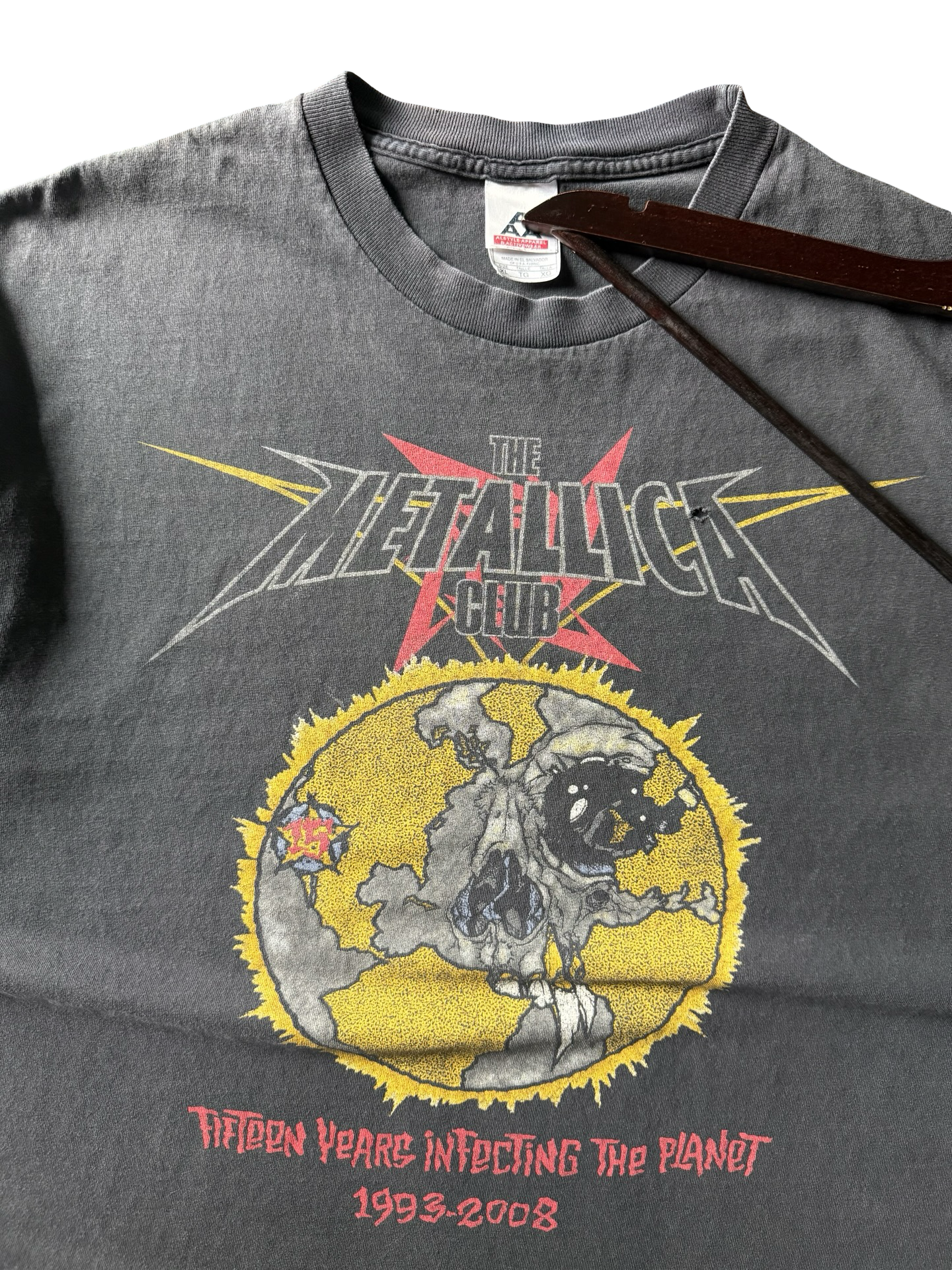 2008 faded Metallica Club "infecting the planet" band shirt