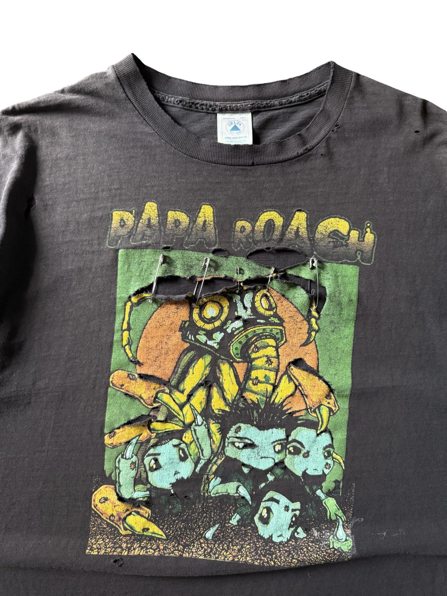 2000 faded & distressed Papa Roach "infest" tour shirt