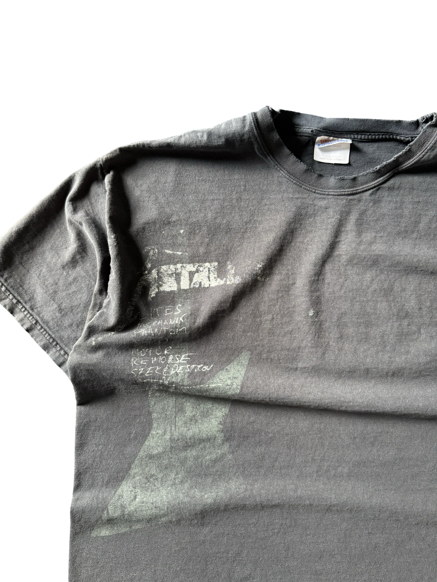 Y2K vintage faded Metallica "guitar" concert shirt