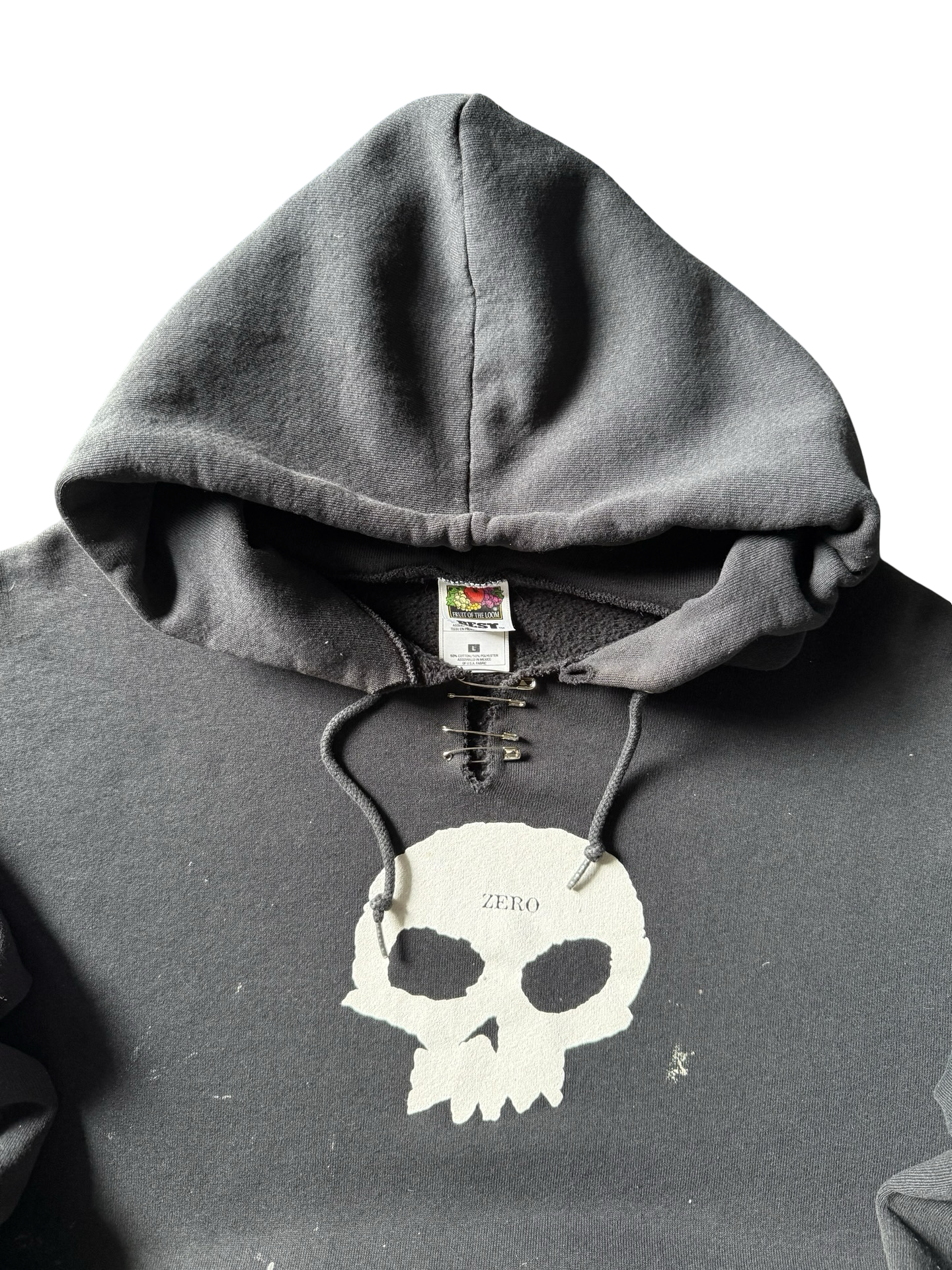 2000s distressed Zero "skull logo" skate hoodie (LARGE)